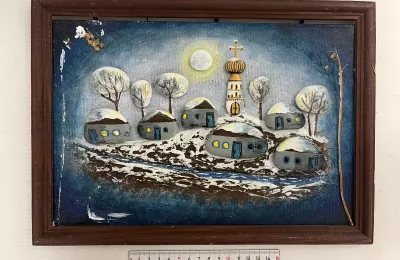 Зимний деревенский пейзаж (коллаж из камней)