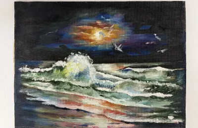 Морской пейзаж с волнами и чайкой
