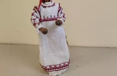 Традиционная кукла в народном костюме