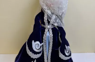 Сувенирная кукла в восточном костюме
